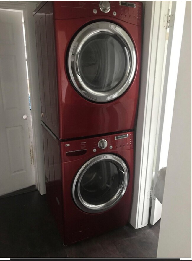 Photo - 58 W 400 S