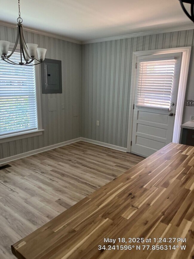 Photo - Updated 2 Bedroom, 1 Bath Home Locate Clos...