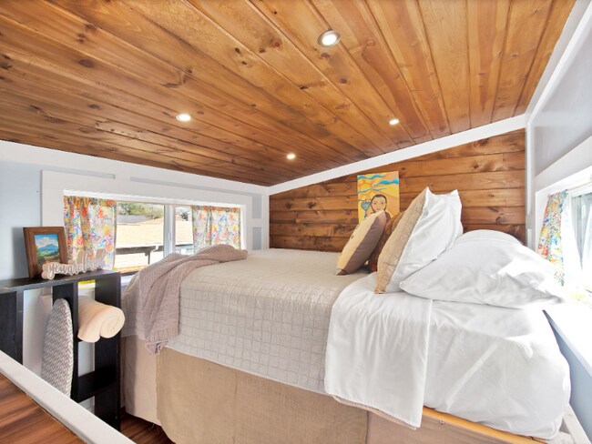 Photo - 7917 Roswell St