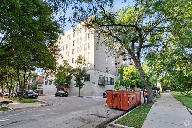 Building Photo - 811 S Lytle St Unit 316 Rental