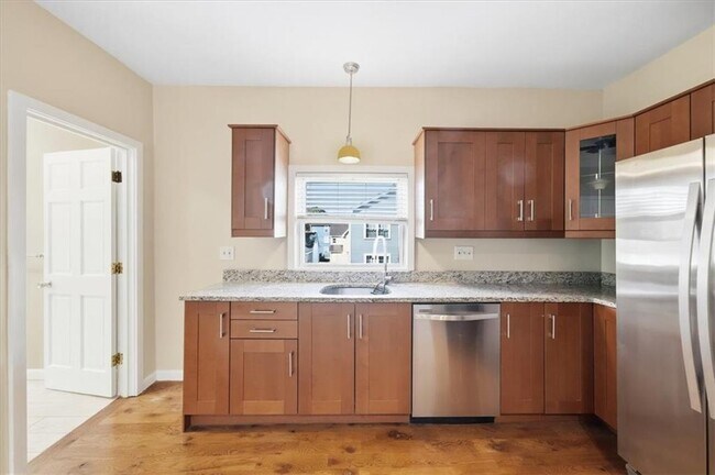 81 Jenkins St