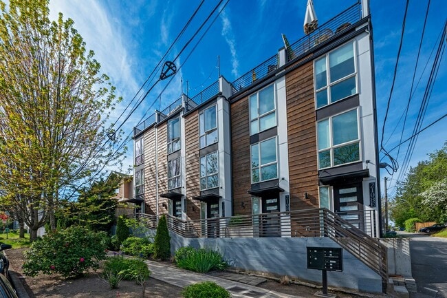 Photo - Modern 2BR End-Unit Townhome with Two Rooftop Decks