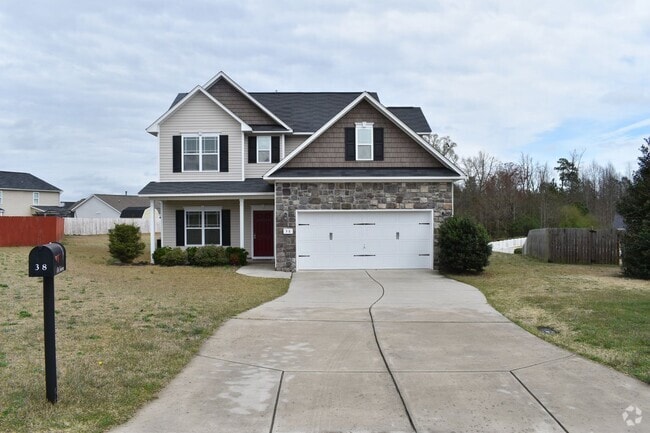 Building Photo - 3 bed 2.5 Bath Minutes from Lillington Rental