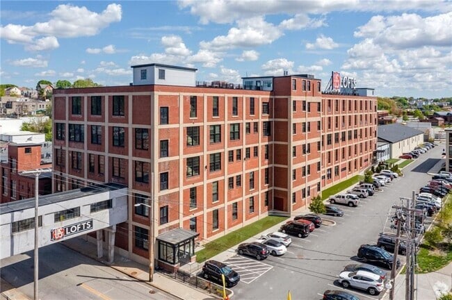 Building Photo - 411 Valley St Unit 411-21 Rental