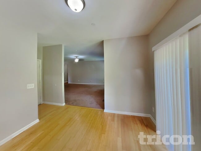 Photo - 4620 Van Leer Ct