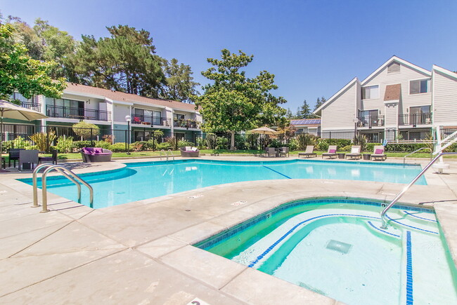 Photo - Brookside Oaks Apartments