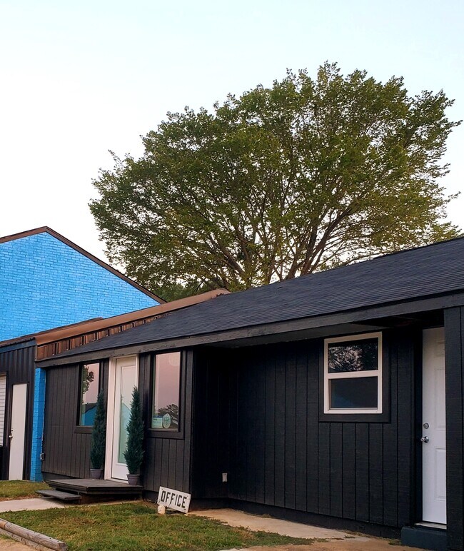 Gran Creûx Estate Apartments For Rent in Magnolia, AR