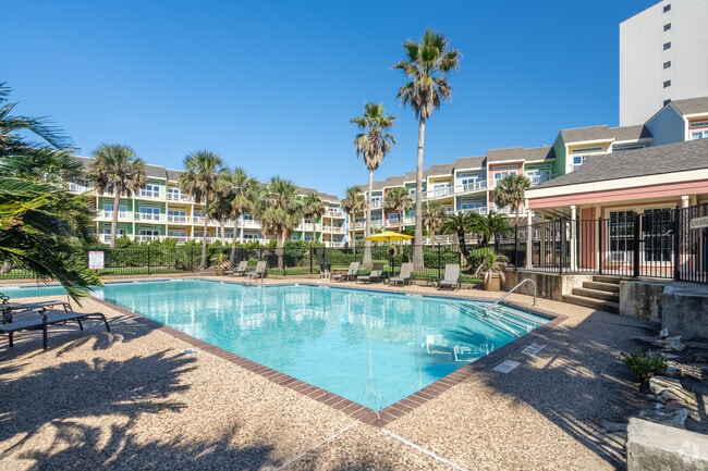 Building Photo - Oceanfront Lofts