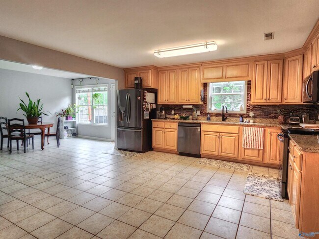 103 Harness Dr