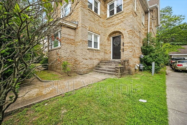 Photo - 2101 Hampton Blvd Unidad 1