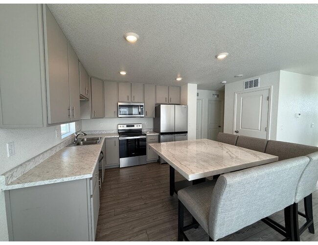 Kitchen - 6027 Notch Top Way