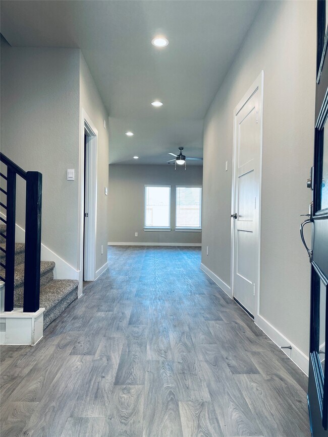 Photo - 14238 Wonder Lake Ln