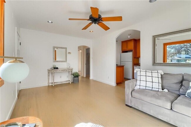 Photo - 5510 Avenue G