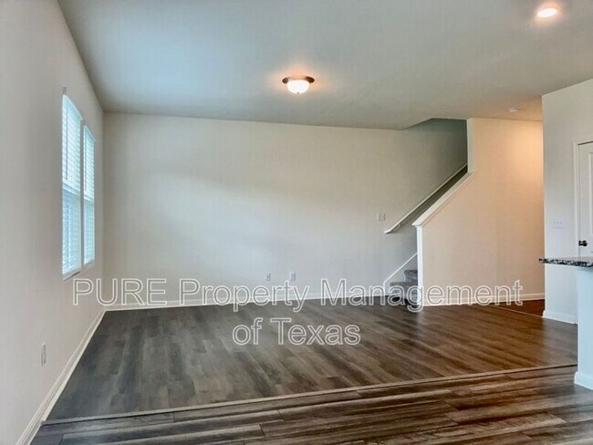 Photo - 109 Pronghorn St