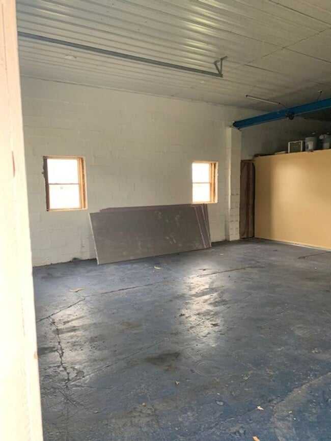 Photo - Two bedroom with oversize attached garage