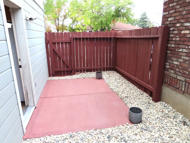 Photo - 582 E Street Unidad 564