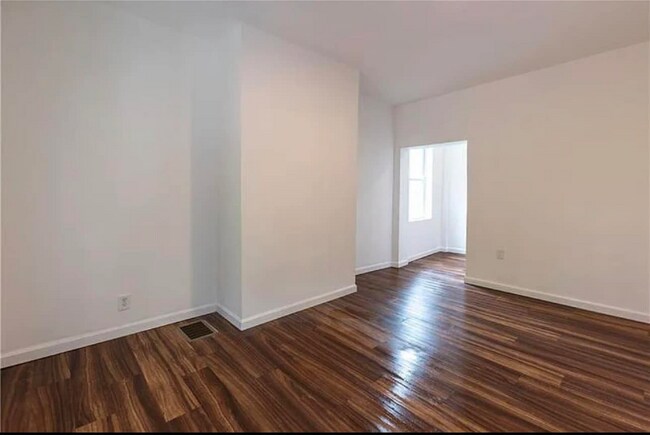 Photo - 417 E Burgess St