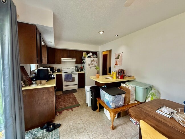 Photo - 620 7th Ave NW