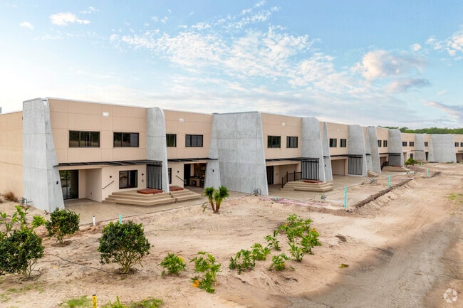 5500 W Irlo Bronson Memorial Hwy Kissimmee, FL 34746 - Magic Village Condominiums