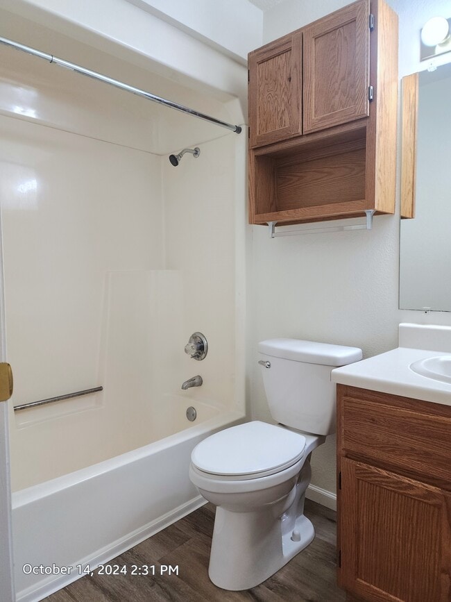 Bathroom 2 - Regency Park North