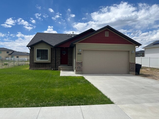 Building Photo - 1048 S 150 W