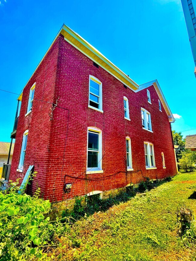 Photo - 48 Wayside Ave