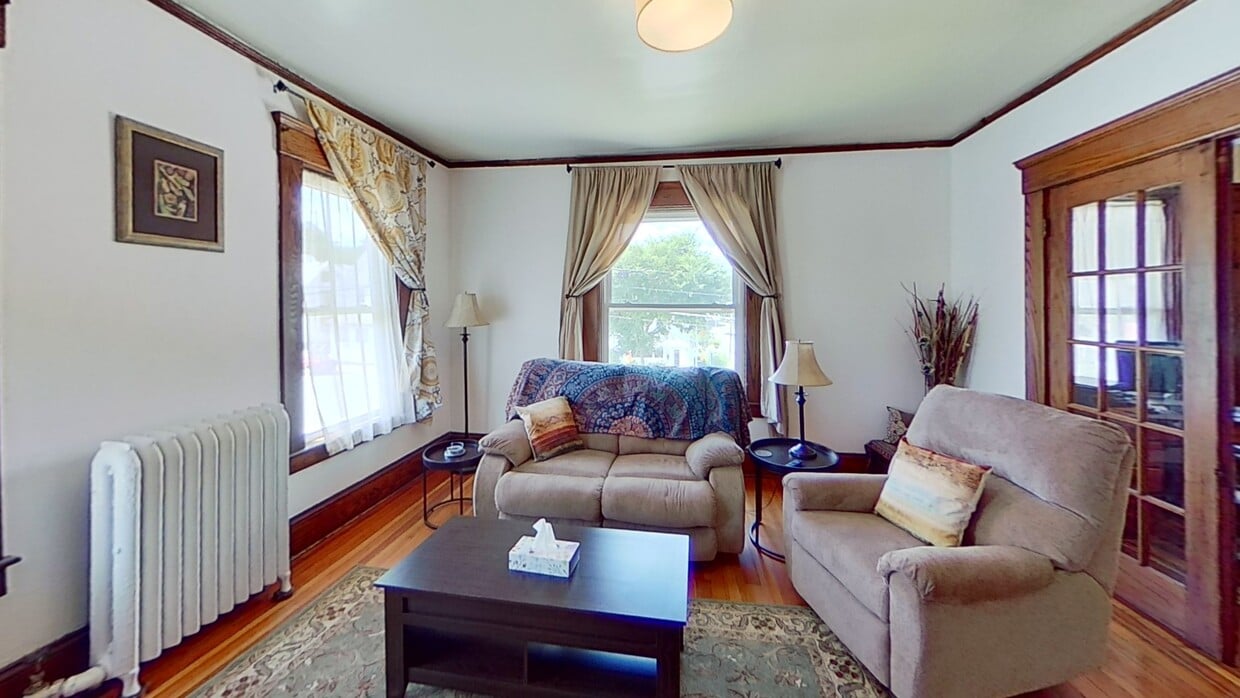 Photo - 157 Federal St (Greenfield, MA)
