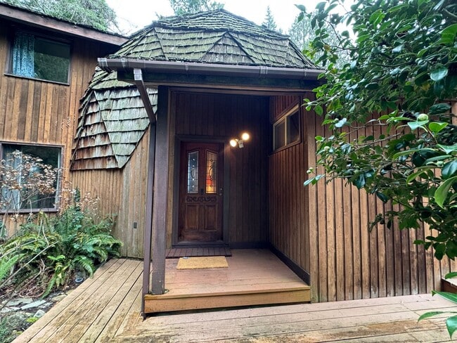 Photo - Samish Island home available February through May