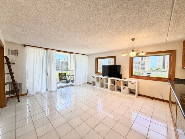 Building Photo - 400 Hobron Ln Unit 901
