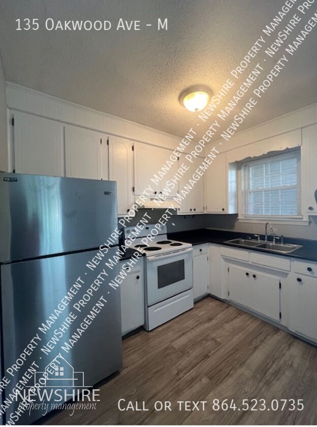 Photo - 135 Oakwood Ave Unit M