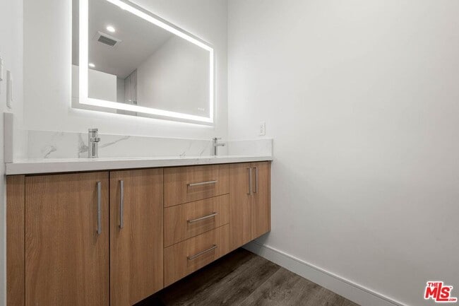 Photo - 1290 1/2 South Sherbourne Drive Apt #1920, Los Angeles, CA 90034 - 5 BR 4 BA house