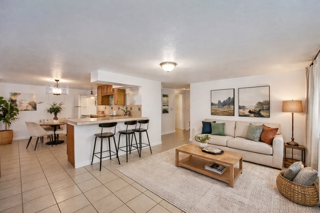 Building Photo - 9515 E 11th Ave Unit #B