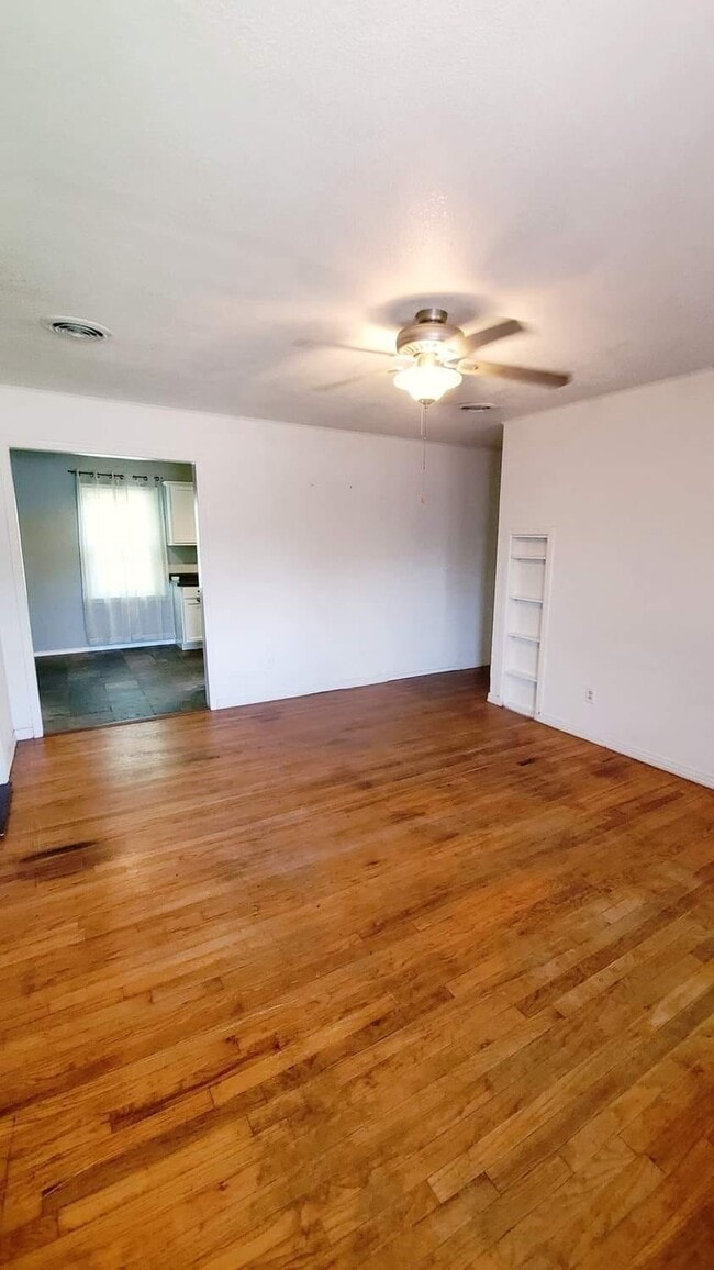 Photo - 3716 Avenue U