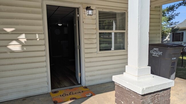 Photo - 714 Maple Oak Ln Unit A
