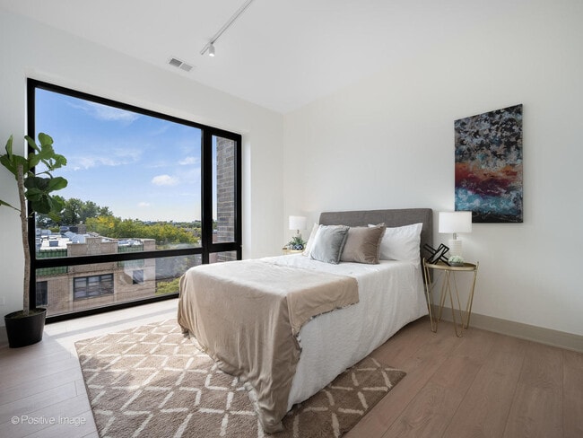 Photo - 3202 N Racine Ave Unidad 204