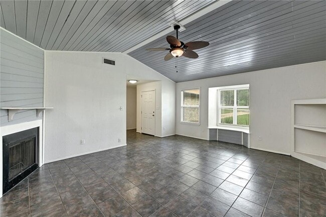 Photo - 5616 Oak Blvd