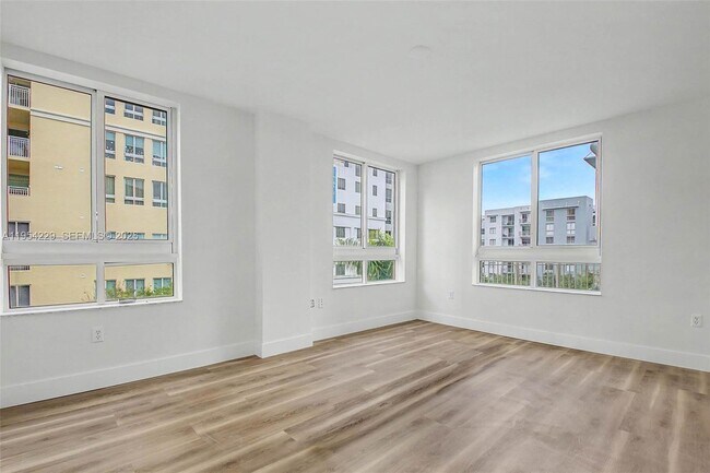 Photo - 7355 SW 89th St Unidad 502N