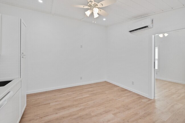 Photo - 720 Pritchett Ln