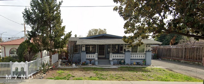 Building Photo - 919 Vermont St Rental