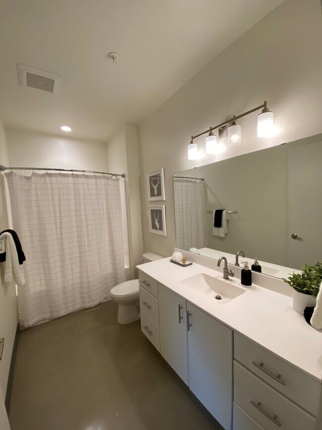 LOFTS - Brooks | 1 Bedroom