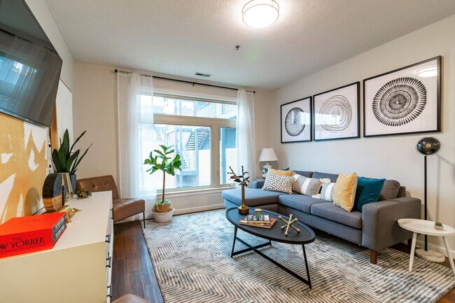 258 Chittenden Ave Unit 201