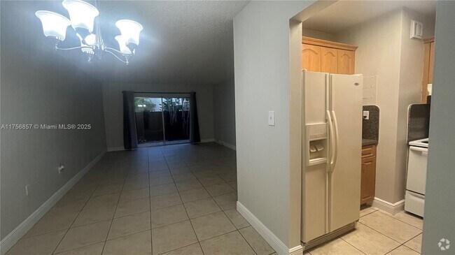 Building Photo - 9100 SW 137th Ter Unit 4-3 Rental