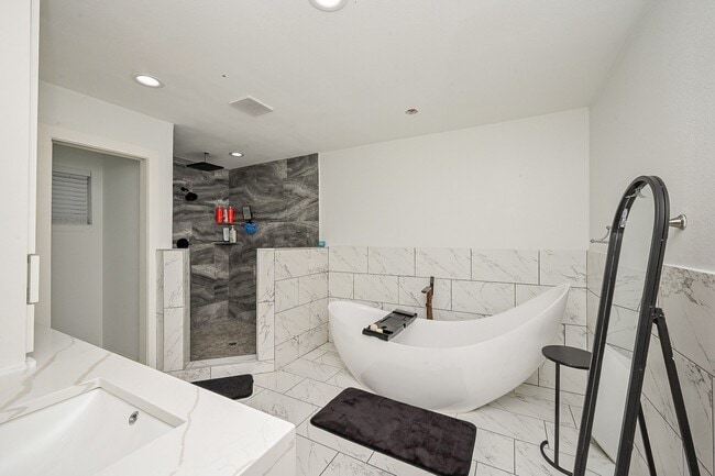 Photo - 25602 Yellow Pine Ln