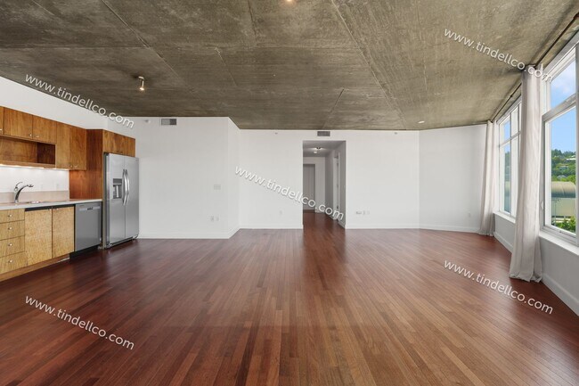 Photo - The Civic | 11th Floor 2BD/2BA with Stunning Portland Views, Free Parking and Free Utilities! Unidad 1102
