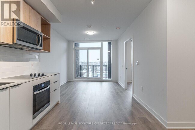 Photo - 1185 Dupont St Unit 718