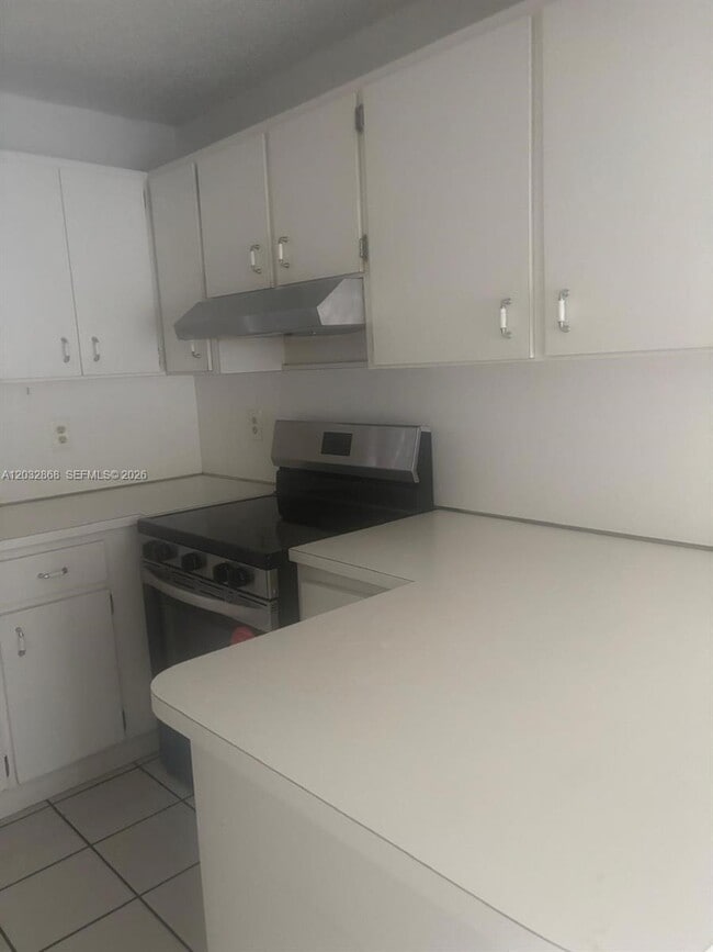 Photo - 2925 W 80th St Unit 101
