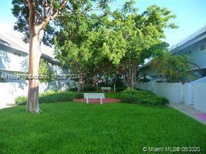 Photo - 798 Crandon Blvd Townhome