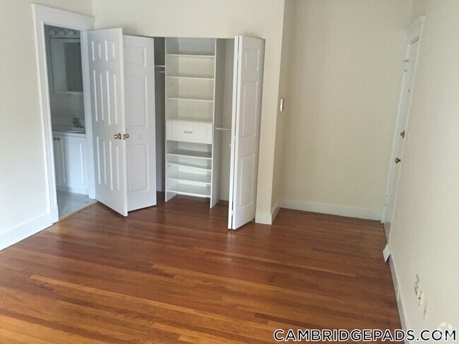 Building Photo - 3 Langdon St Unit 2 Rental