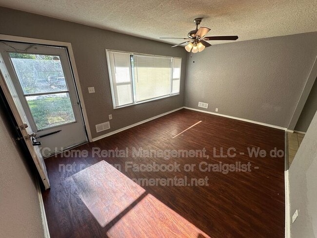 Photo - 10920 Bristol Terrace