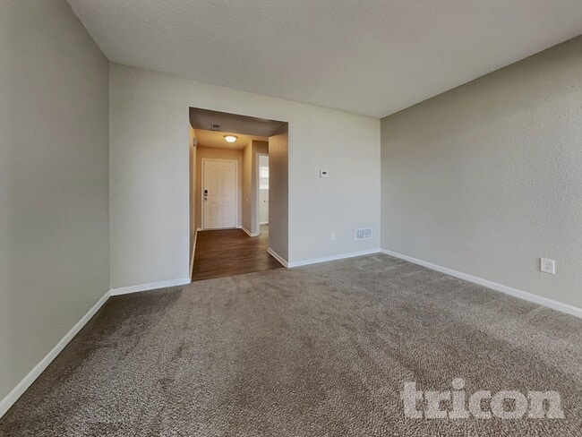 Photo - 7152 Kimble Dr
